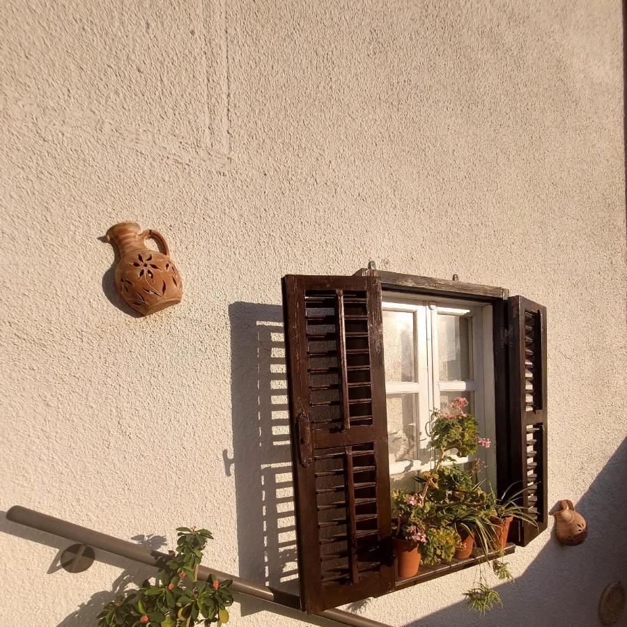 Estia Vasilis Manoli Ajia Napa